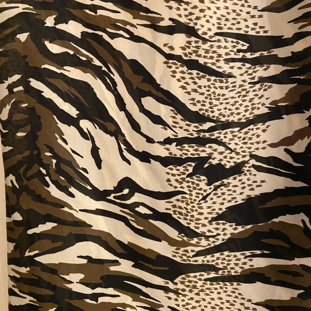 ABSTRACT PRINT SKIRT - Picture 5 of 10